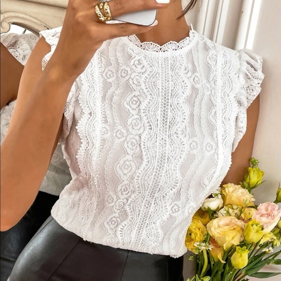 Black butterfly sleeve lace blouse - Picture 12 of 12